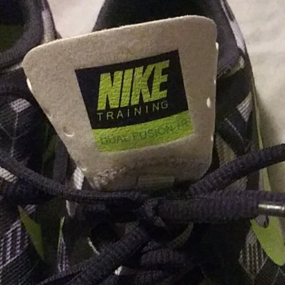 Nike - Picture 4 of 4